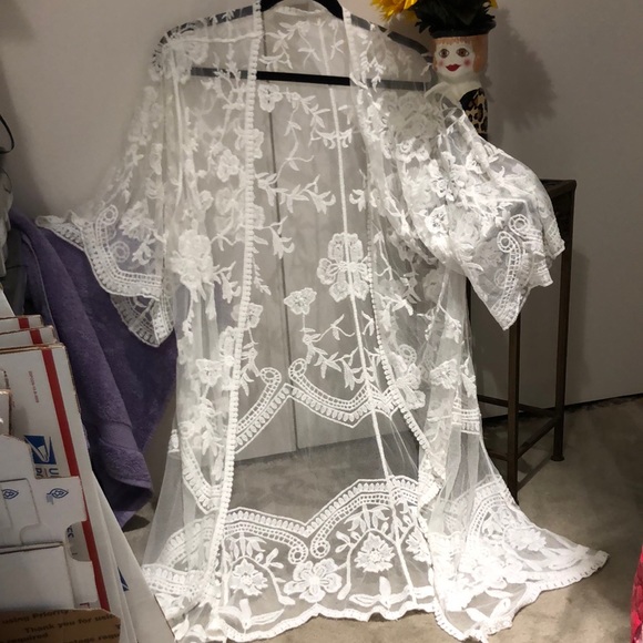 Jackets & Blazers - Gorgeous embroidered see-through kimono. no tag -previously owned by Xl  woman.